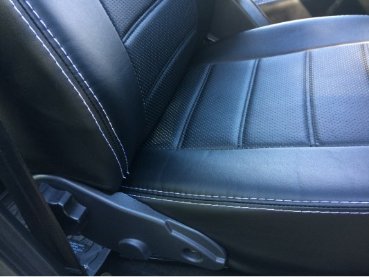 Авточехлы на Lada Priora