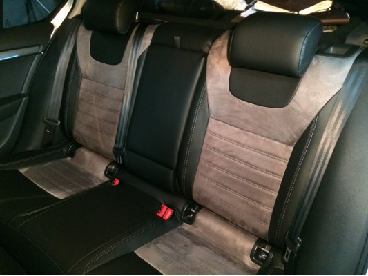 У вас другая модель авто? Каркасные авточехлы пошить сможем!