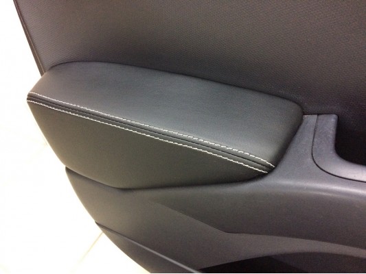 Перетяжка дверных карт